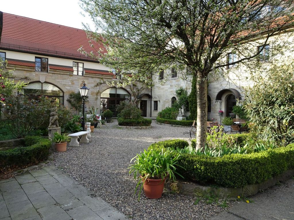 Pension mit Innenhof