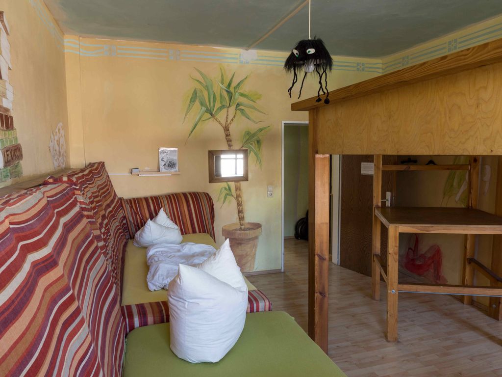 Riesenzimmer (Dreibett)