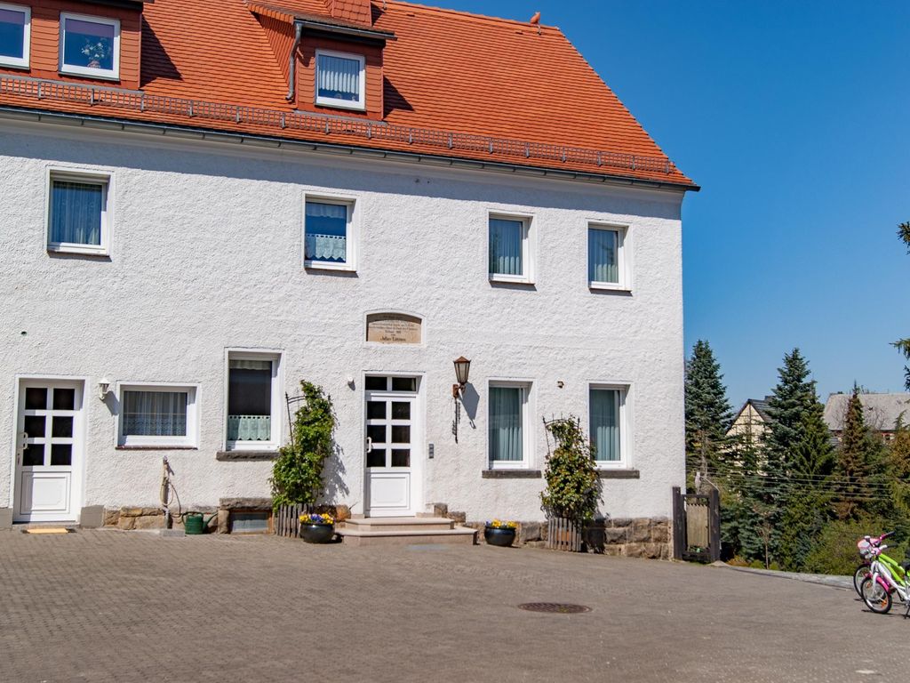 Eingang / Gebäudeansicht