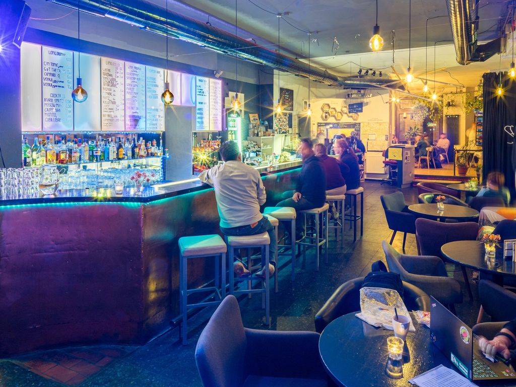 Hostelbar