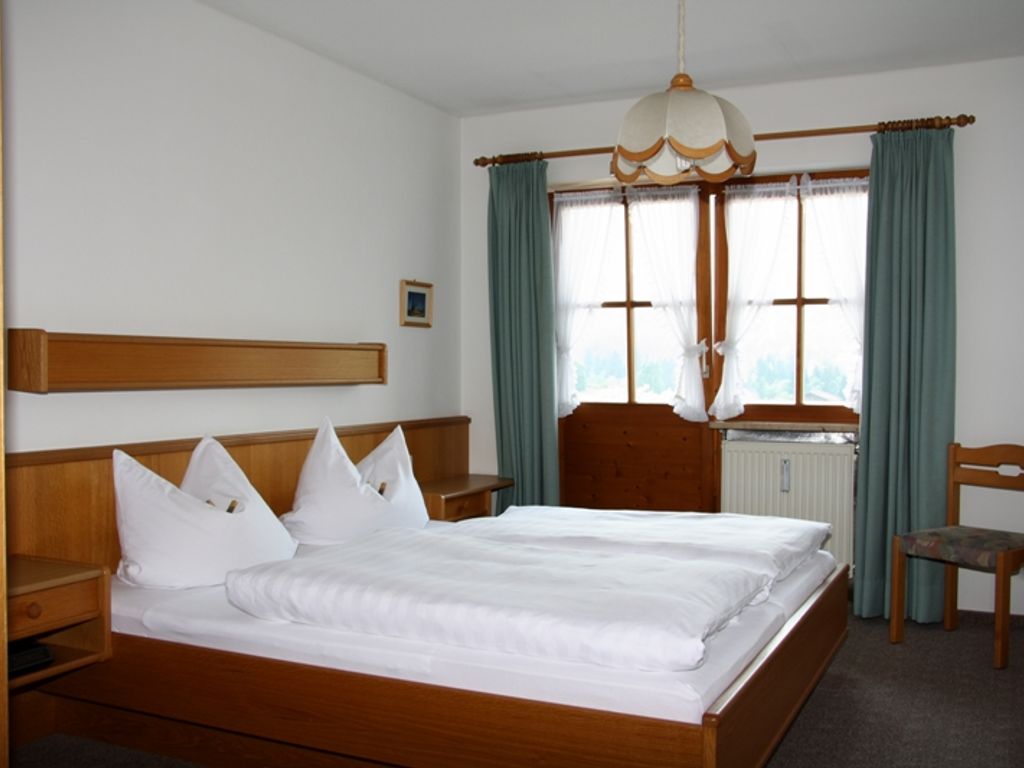 das Schlafzimmer der FEWO Klausenberg