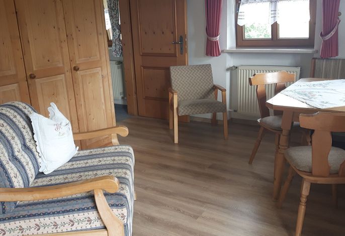 Ferienwohnung 4 mit Balkon und Blick auf die Berge, 35 qm, 1 Schlafzimmer