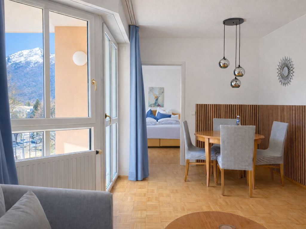 Wohnzimmer mit Essecke