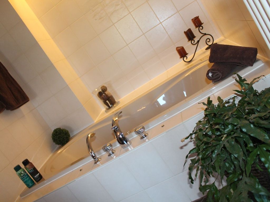 Abschalten und entspannen in der großen Badewanne!