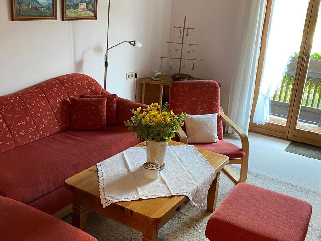 Wohnzimmer Richtung Balkon