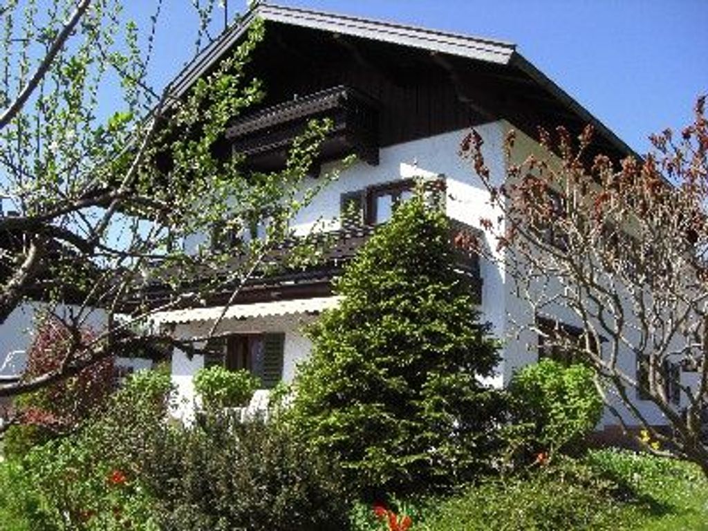 Das Haus im Sommer