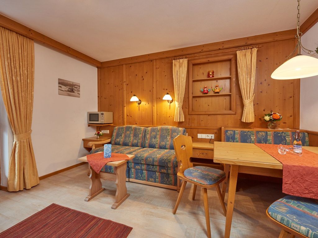 in der Wohnung 5