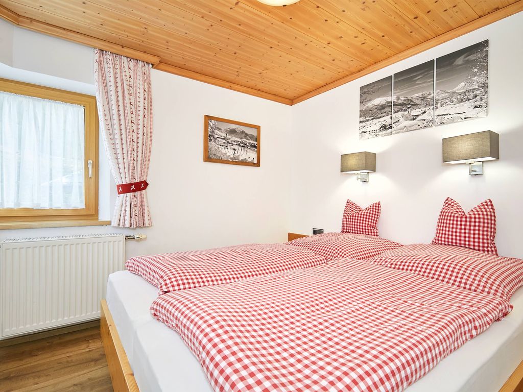 Schlafzimmer - Ferienwohnung Bergblick