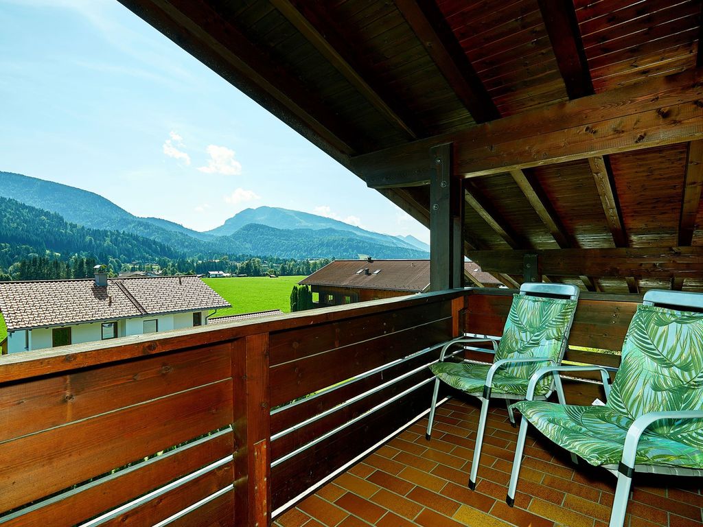 Balkon mit Bergblick Fewo Kaiserblick