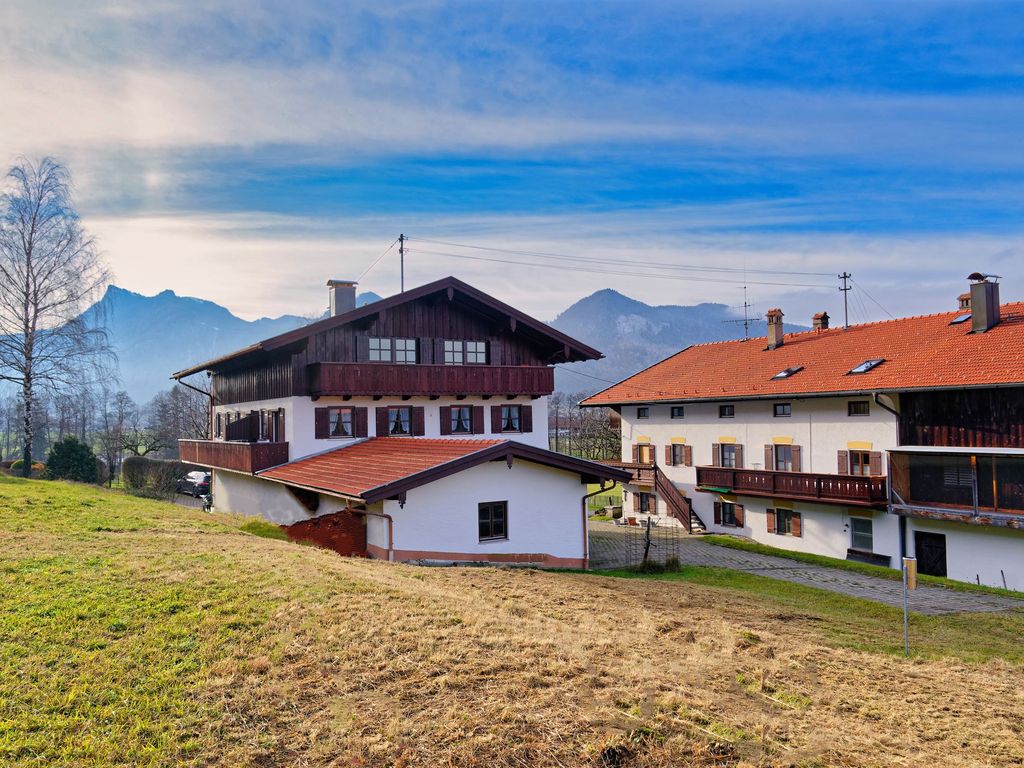 Gästehaus Koyerbauer links Haus Bergluft rechts Haus Koyerbauermit Panorama