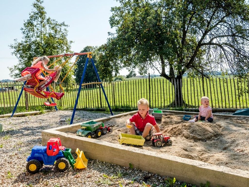 Die Kinder sind beschäftigt