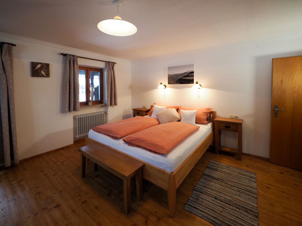 Schlaf- und Wohnraum Ferienwohnung Geigelstein