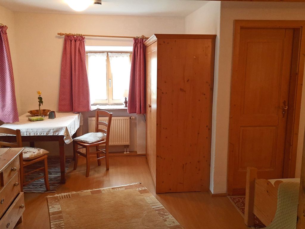 Doppelzimmer Hauskammer Dusche und WC