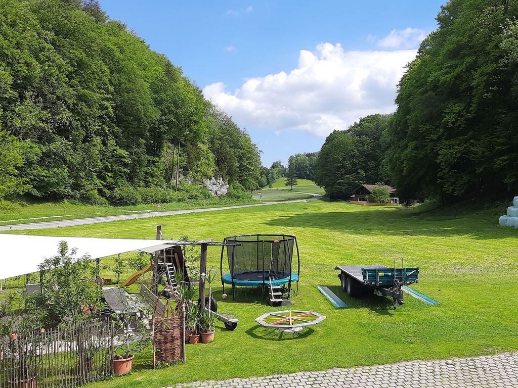 Spielplatz mit Garten