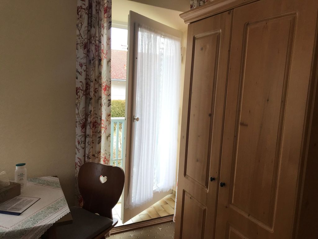 Blick zum Balkon Gästezimmer Nr. 2