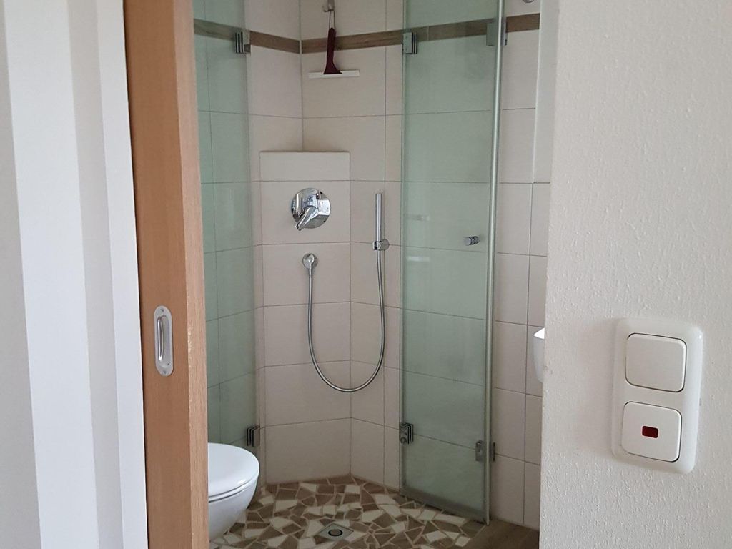 2. DU/WC