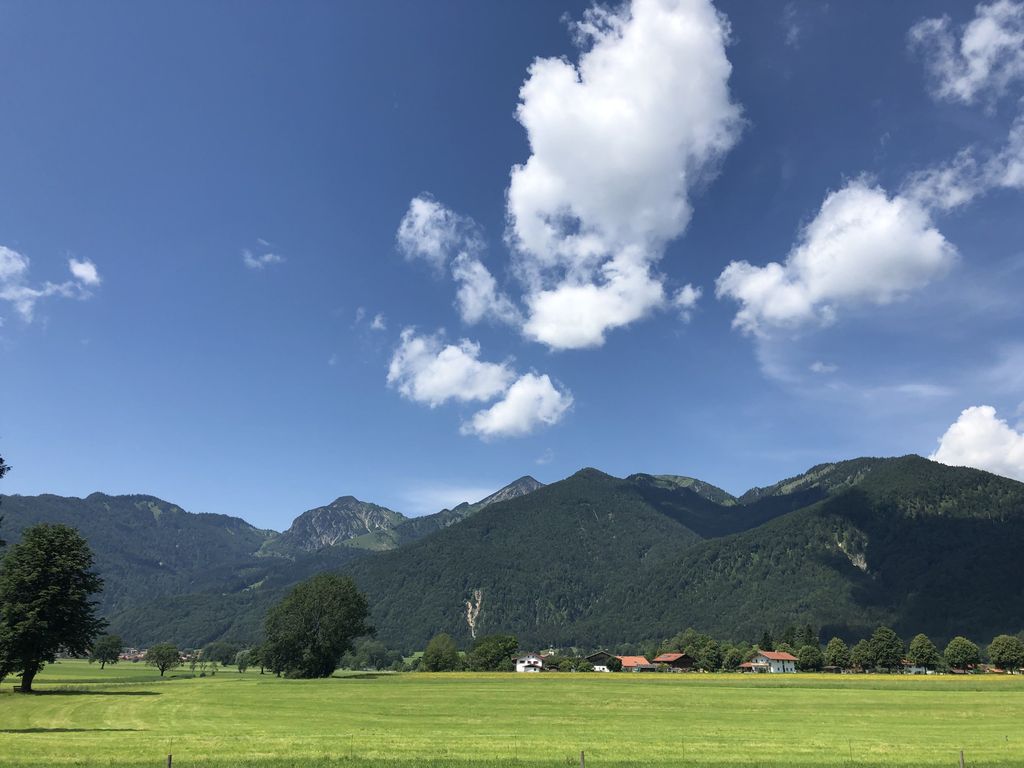 Bergkulisse vom Standpunkt des Ferienhauses