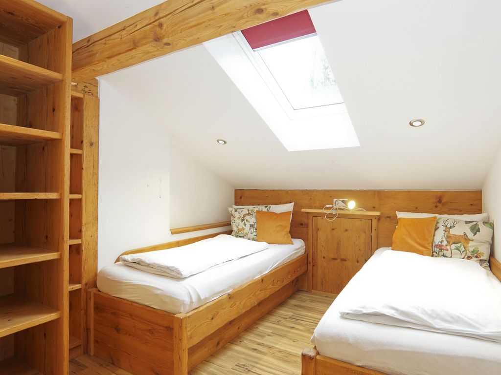 Schlafzimmer 2