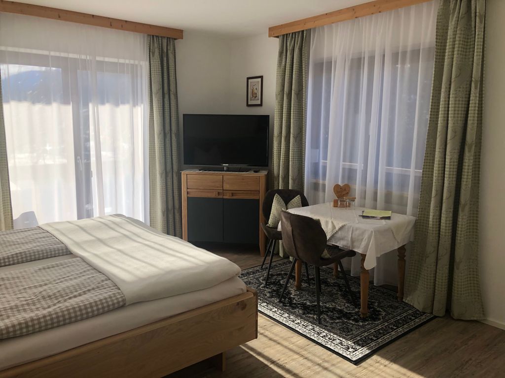 Sitzgelegenheiten mit TV