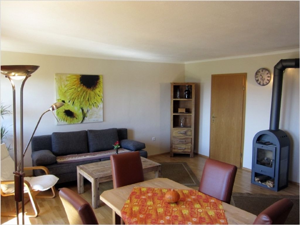 Wohnbereich mit Flat LCD Fernseher