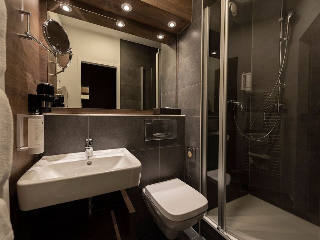 Badezimmer // Bathroom