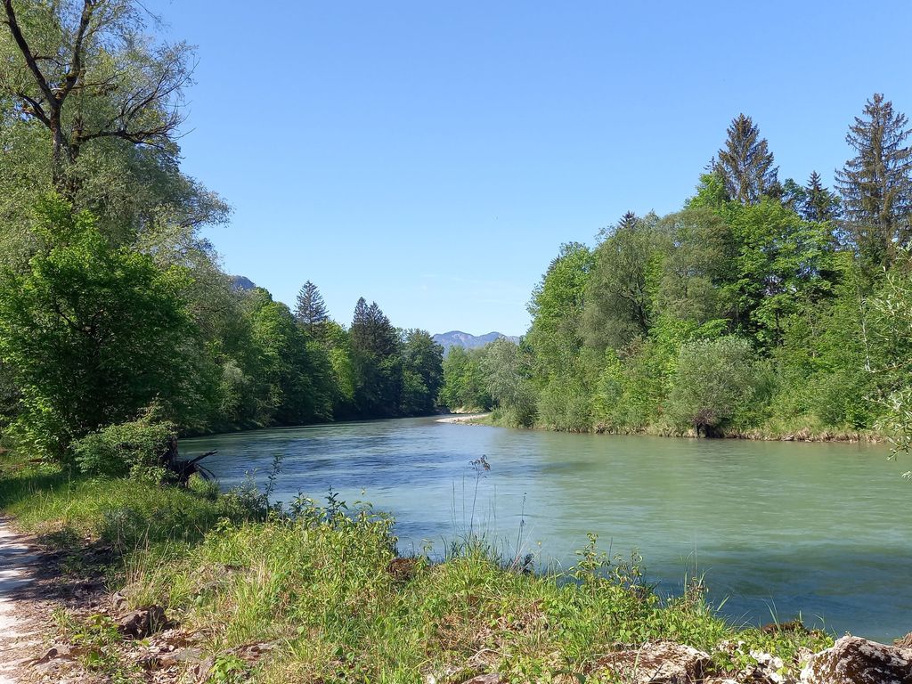 Rad- und Wanderweg an Tiroler Ache in Unterwössen