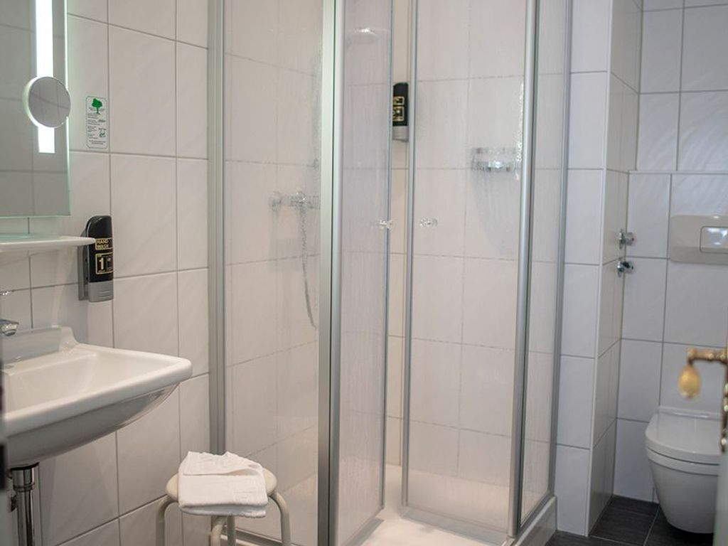 Hotel Luitpold Zimmerbeispiel Einzelzimmer Haus 1