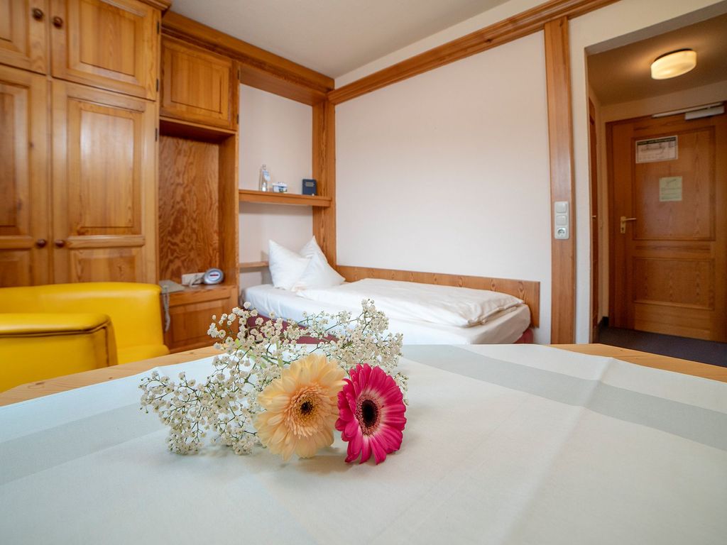 Hotel Luitpold Zimmerbeispiel Einzelzimmer Haus 1
