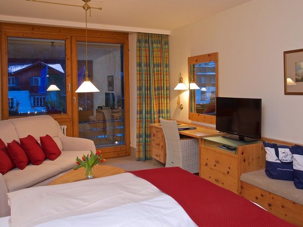 Yachthotel Chiemsee Doppelzimmer Westseite - Zimmerbeispiel