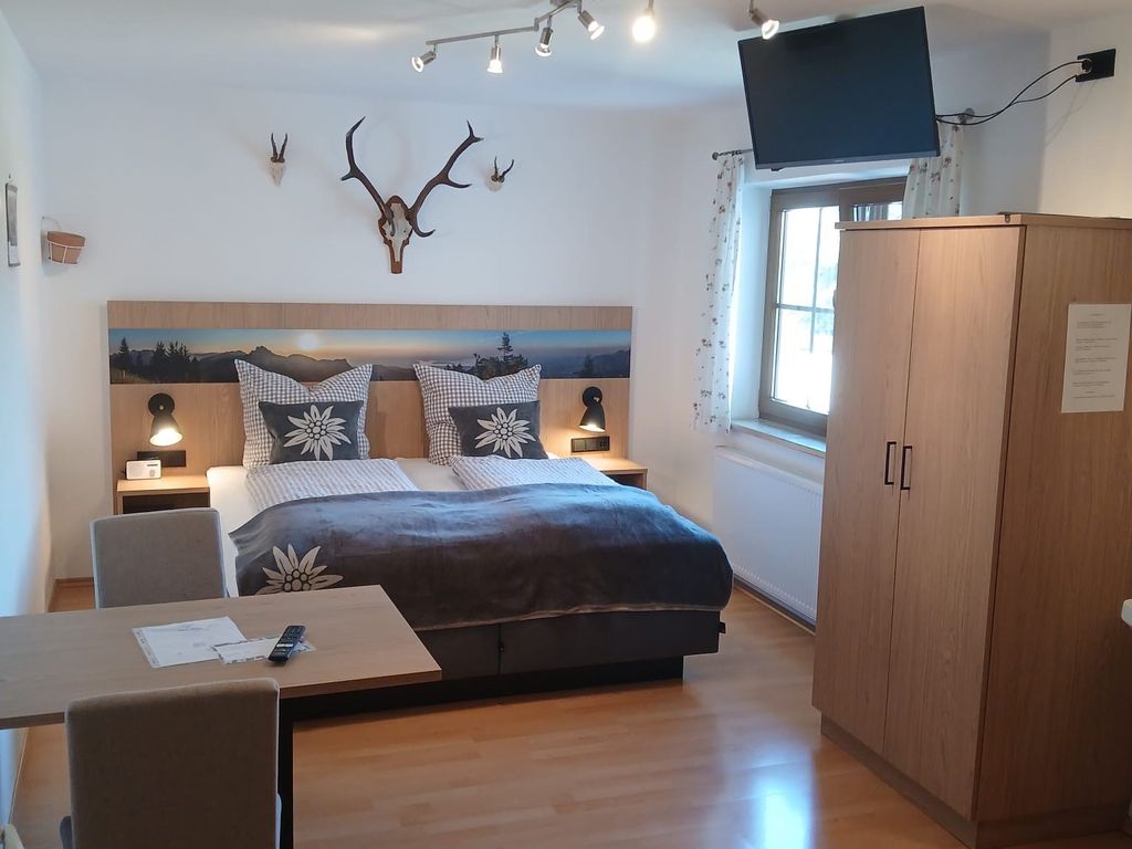 Doppelbett in der Ferienwohnung Chiemsee