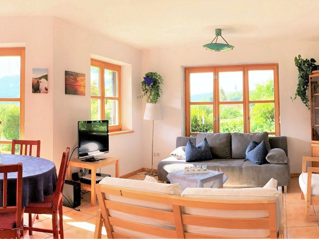 Wohnzimmer und Essecke