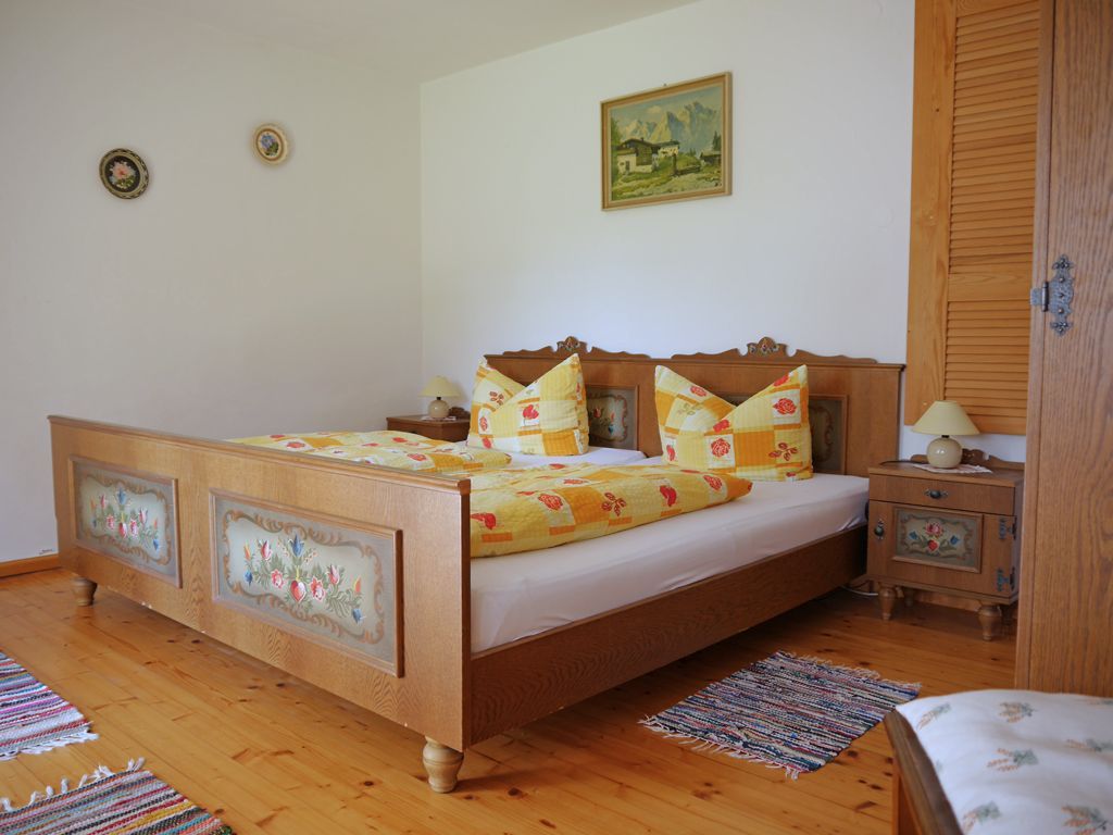 "Ins Grüne" Schlafzimmer Bild 2
