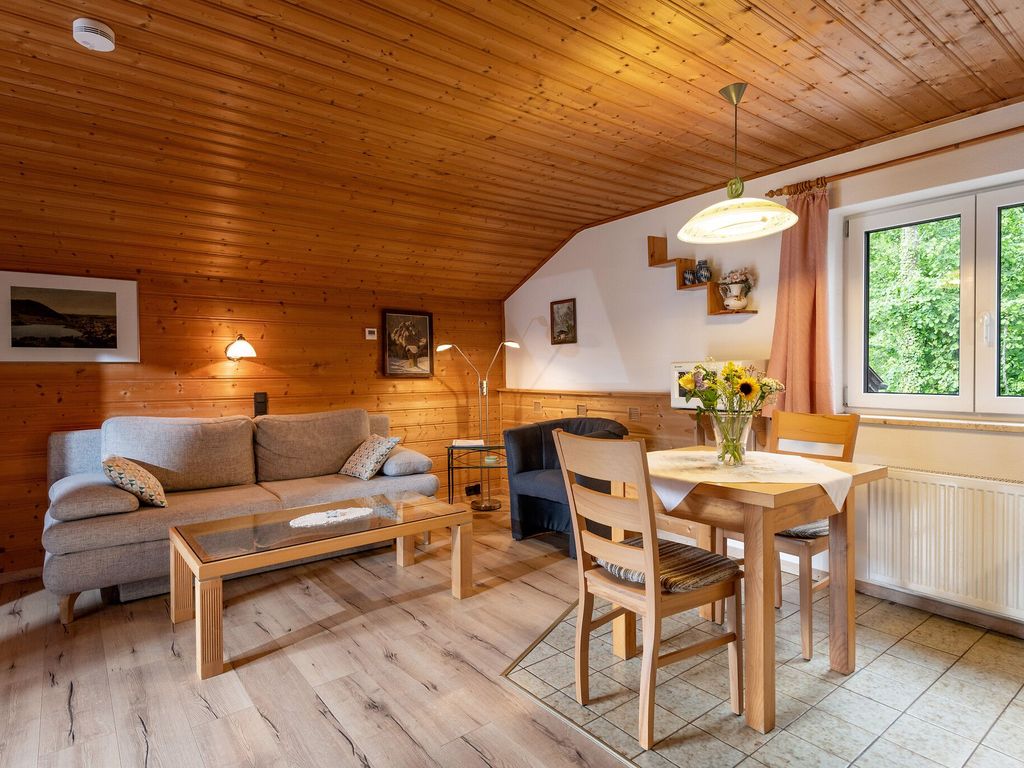 Wohn- und Essbereich in der 51 qm Ferienwohnung