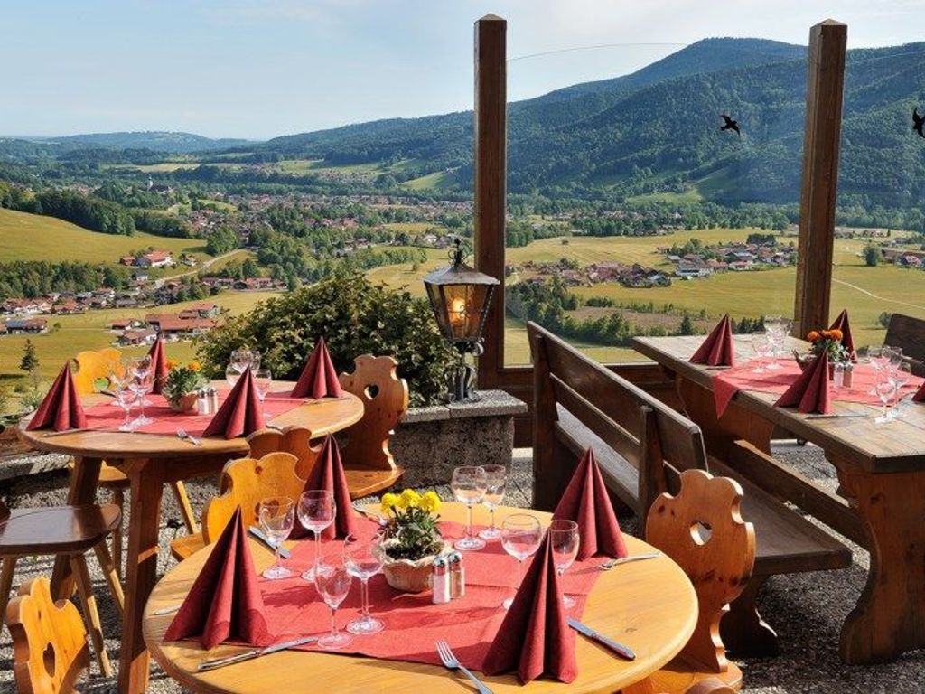 Terrasse mit traumhaftem Panoramablick