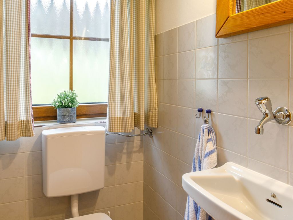 WC extra