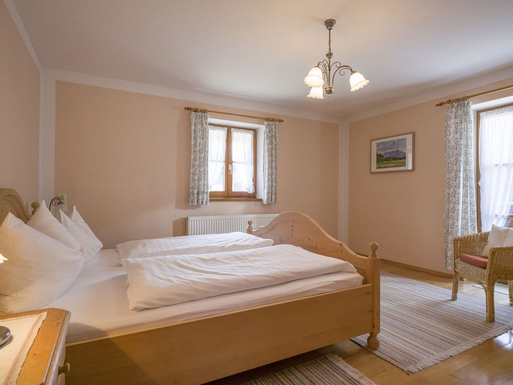 Das Schlafzimmer 1