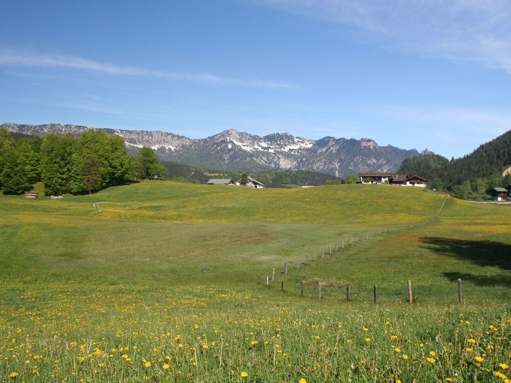 Blick vom Haus zur Schlafenden Hexe