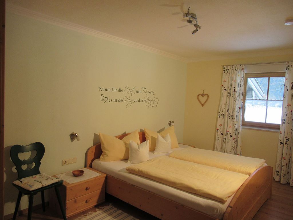 Schlafzimmer 2