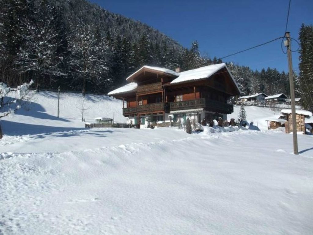Hausansicht im Winter