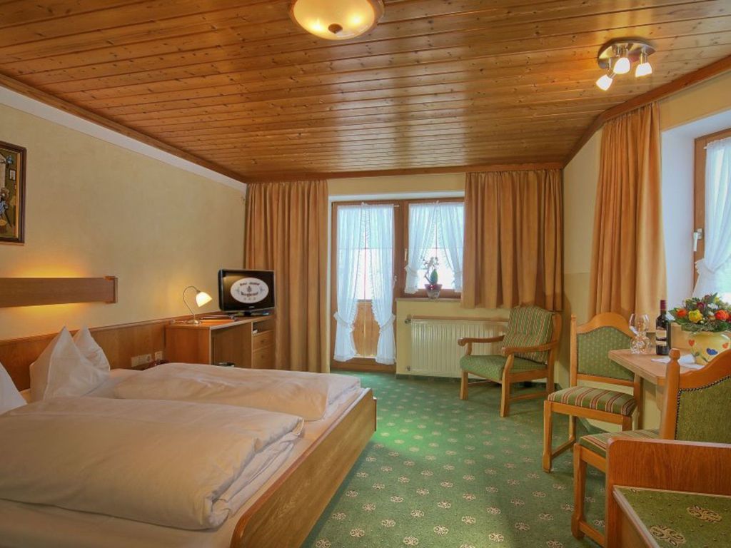 Doppelzimmer mit Balkon