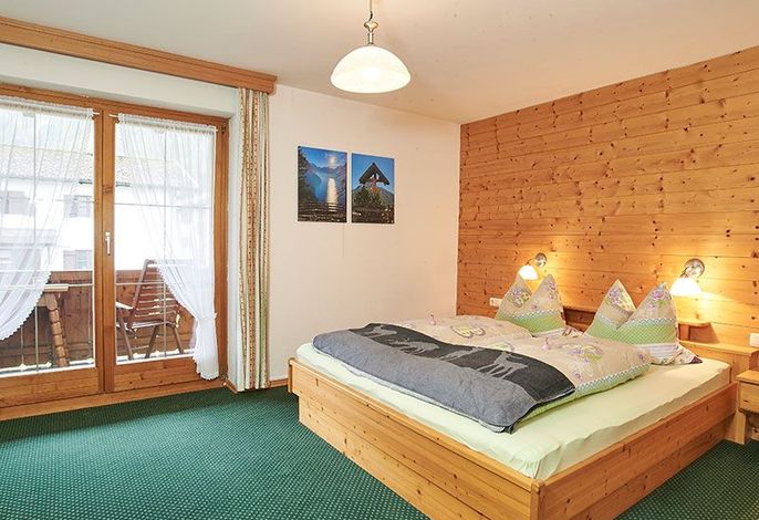 Ferienwohnung Nr. 3, 1-2 Personen, 1 Schlafzimmer, Dusche/WC, Balkon, 70 qm