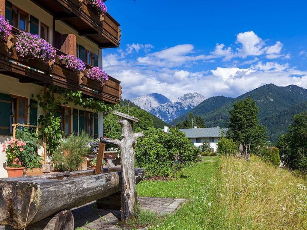 Blick zum Hohen Göll & Hohem Brett