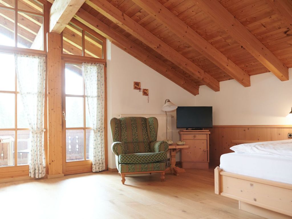 Wohnzimmer / Bett