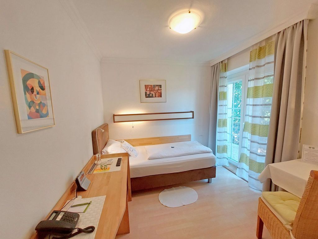 Fröhliches Einzelzimmer Nr. 23