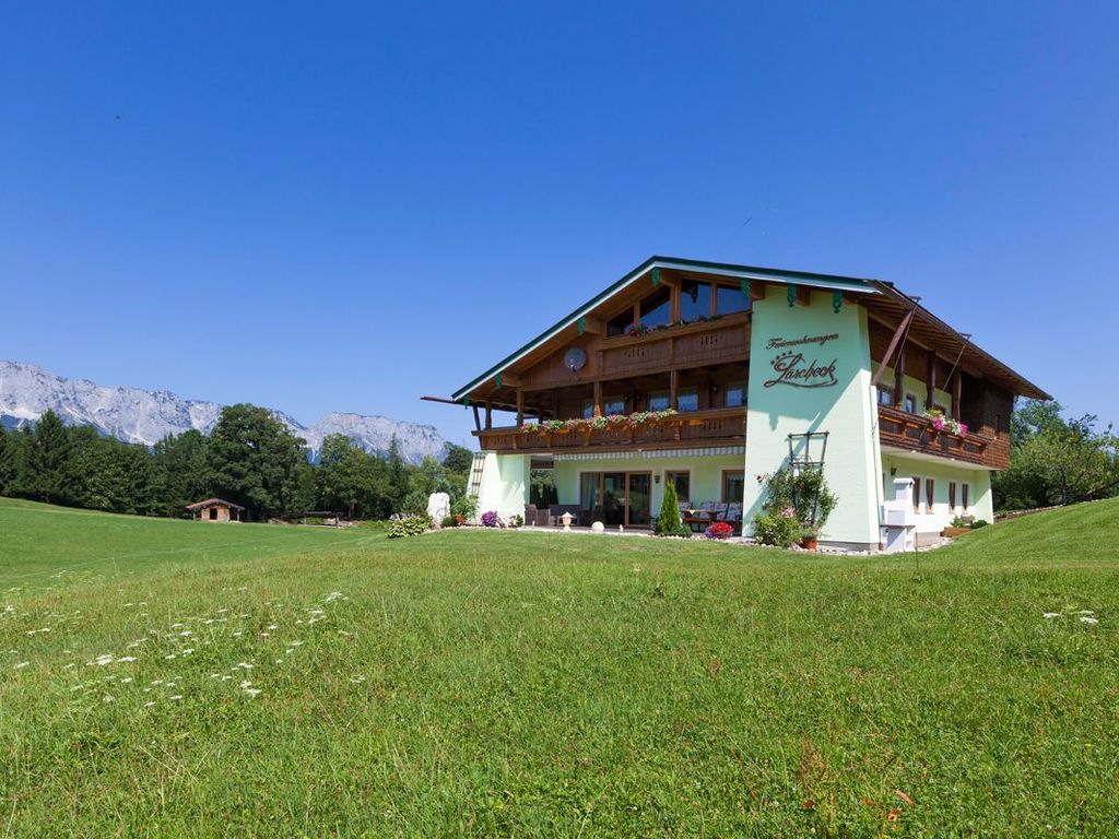 Hausansicht Sommer