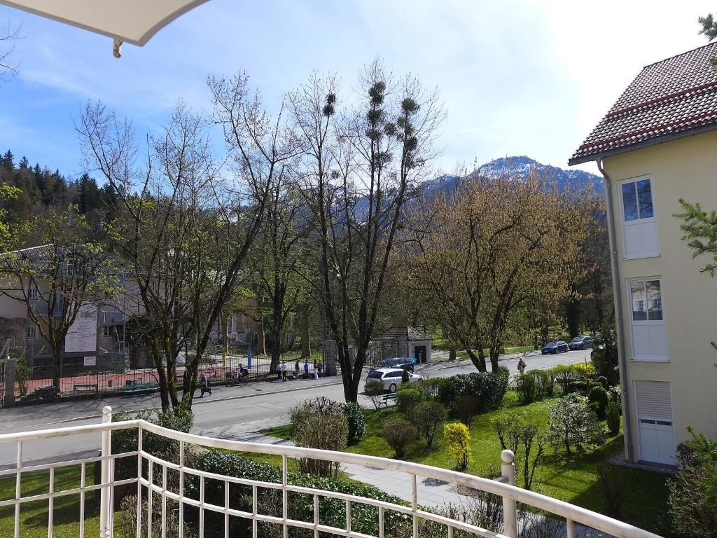 Einer der beiden Balkone, Blick zum Predigtstuhl