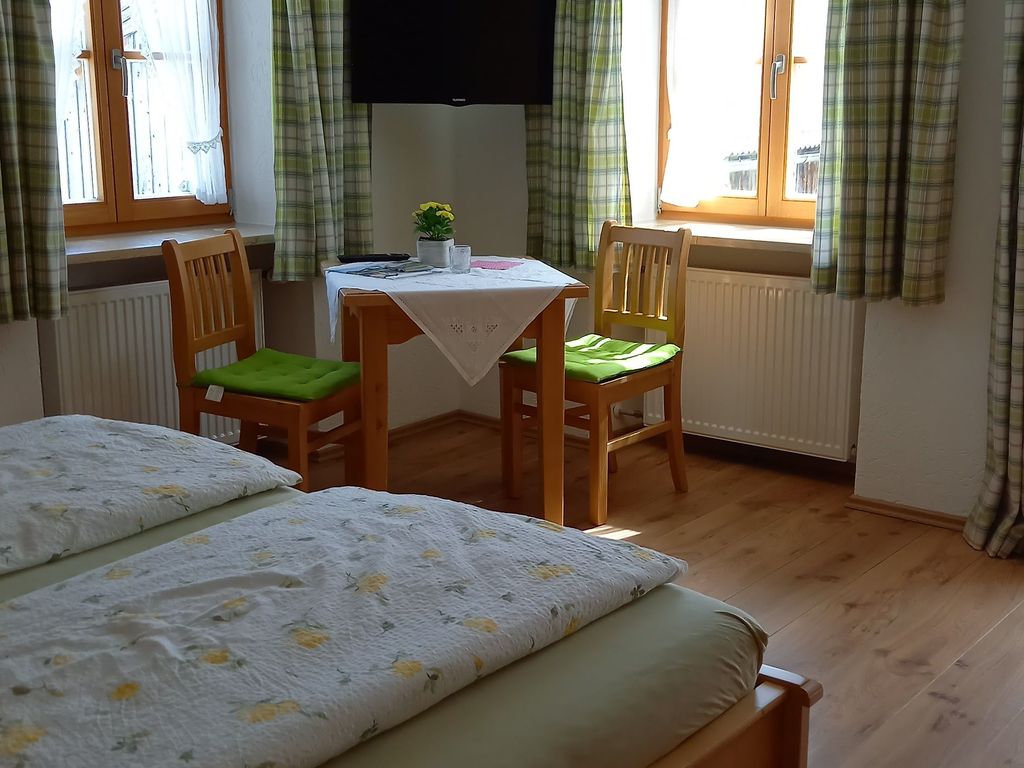 Zimmer Fichte mit Balkon