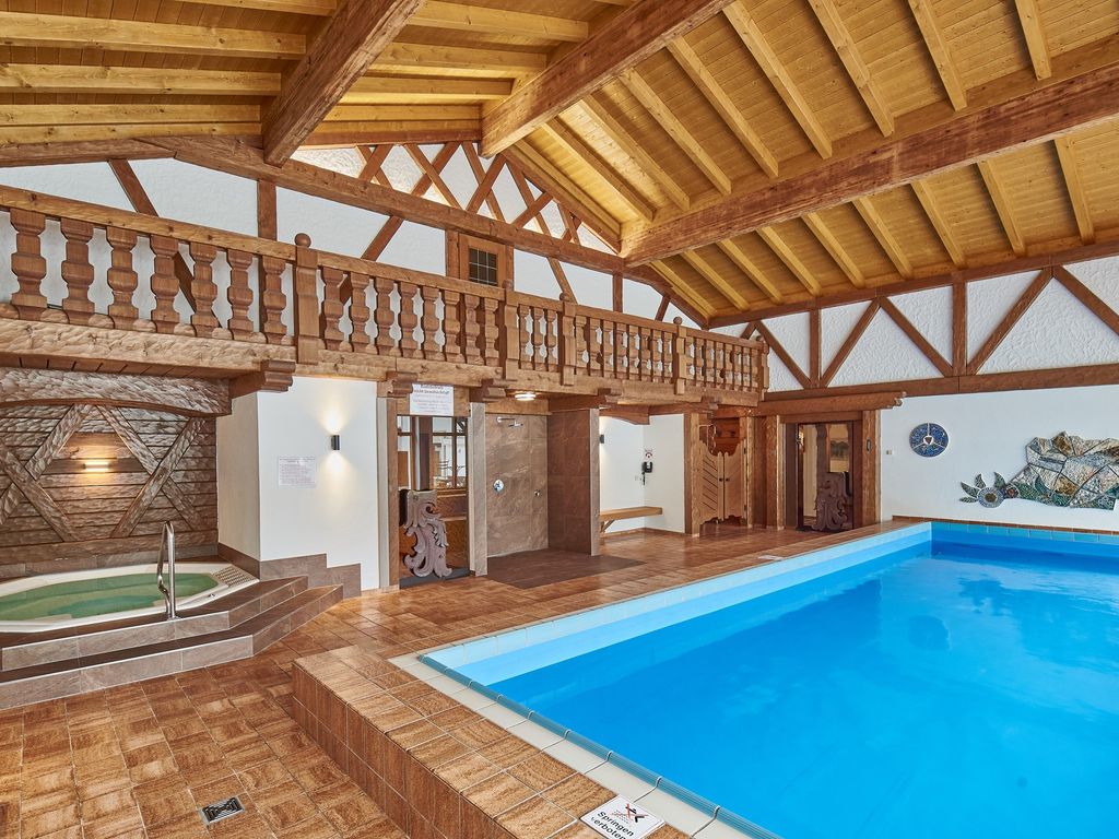 Whirlpool & Hallenbad