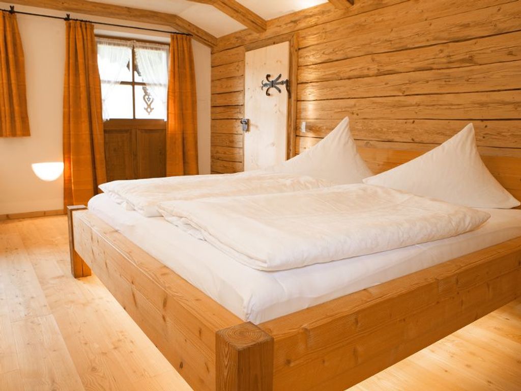 2. Schlafzimmer