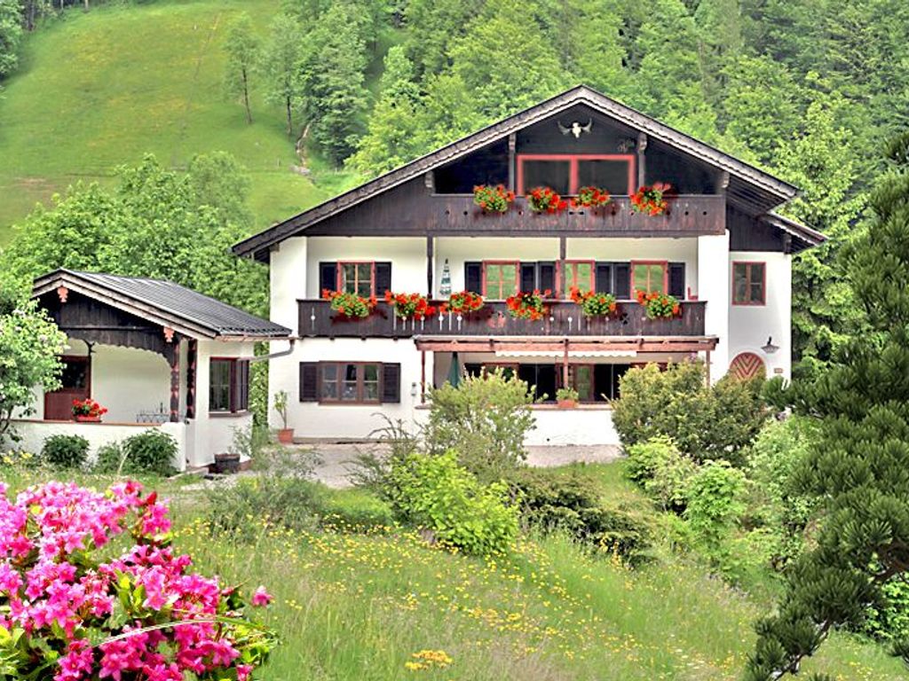 Landhaus Hocheck Ferienwohnungen
